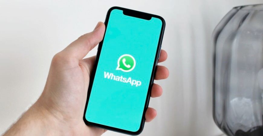 WhatsApp Chat Monitoring App