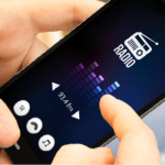 Descubra os Top Aplicativos para Ouvir Rádio Direto no Celular